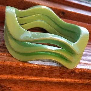 Bundle of 3 Mint Green '80s Plastic Wave Bracelets